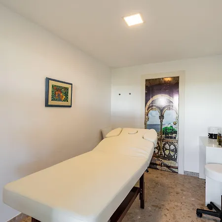 Estoril Budget & 4* Cascais
