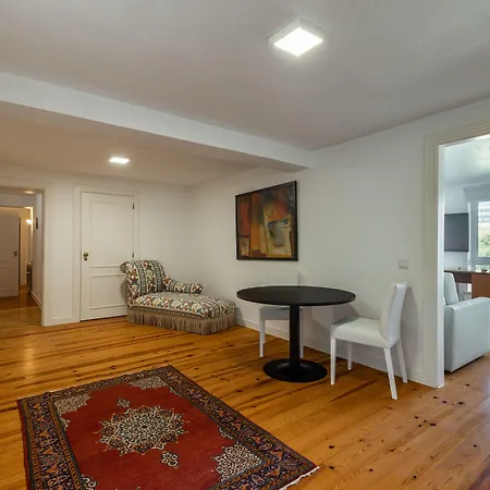 Estoril Budget & 4*