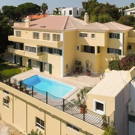 Estoril Budget & 4*