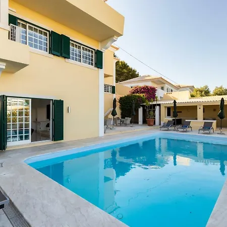 Estoril Budget & 4*