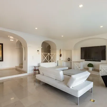 Hotel Estoril Budget & 4*