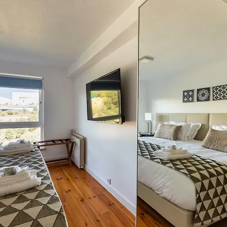 Estoril Budget & 4* Cascais